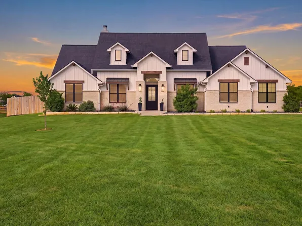 7813 Stiteler Dr, Bryan, TX 77808