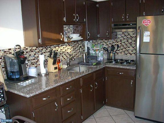 5th image of 27 Ovington Dr
