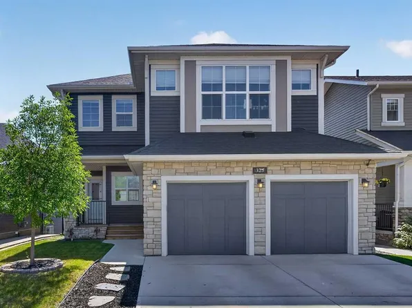 325 E Bayside Cres SW, Airdrie, AB T4B 4H1