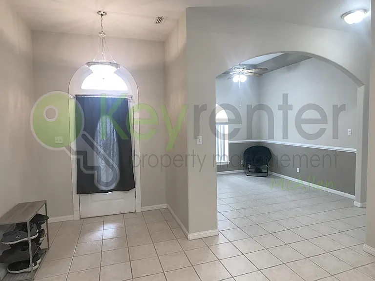 1918 Fawn Cir — Photo 4