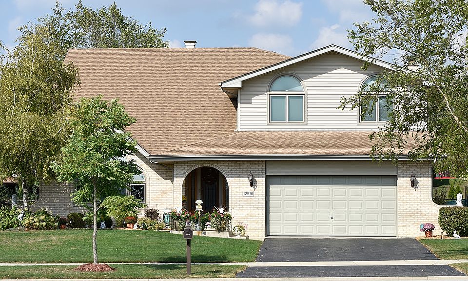 1st image of 12510 W Yorkshire Dr