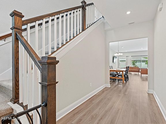 5th image of 213 DAHLIA FALLS Drive