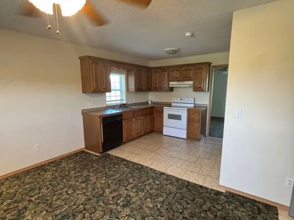 Cleveland Place, 1302-1322 S Cleveland Ct #G, Joplin, MO 64804