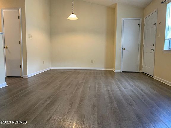 4th image of 130 Marlene Drive