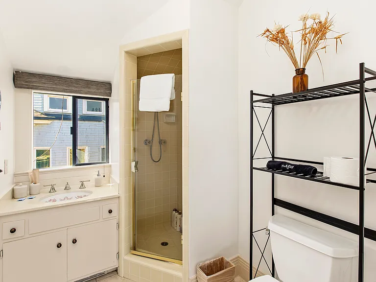 2621 Divisadero St #3 — Photo 45