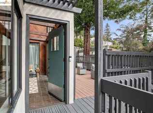 5670 Cabot Dr, Oakland, CA 94611