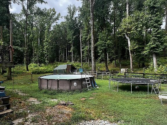 2nd image of 910 Crooked Creek Rd