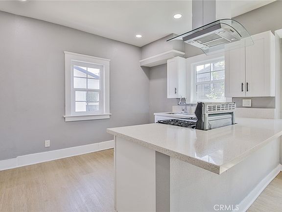 5th image of 1471 E 41st Pl