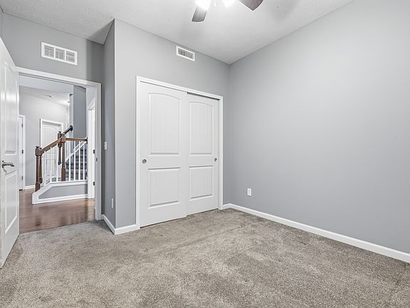 5th image of 4463 Boyd Pl