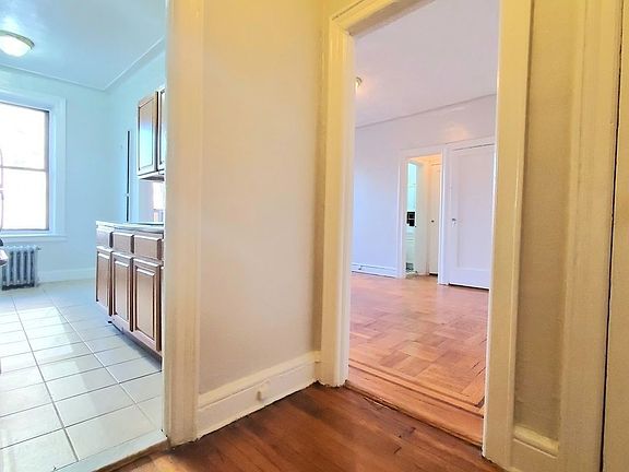 2nd image of 2101 Westbury Ct APT 2H
