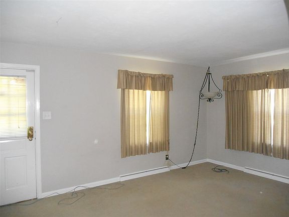 3rd image of 52140 Central Ave