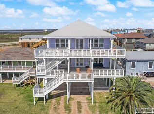 310 Coral Ct, Surfside Beach, TX 77541