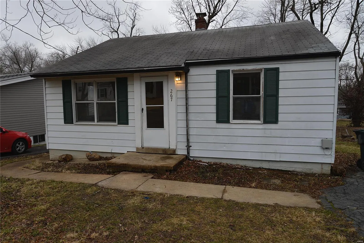 267 Buddie Ave photo 1