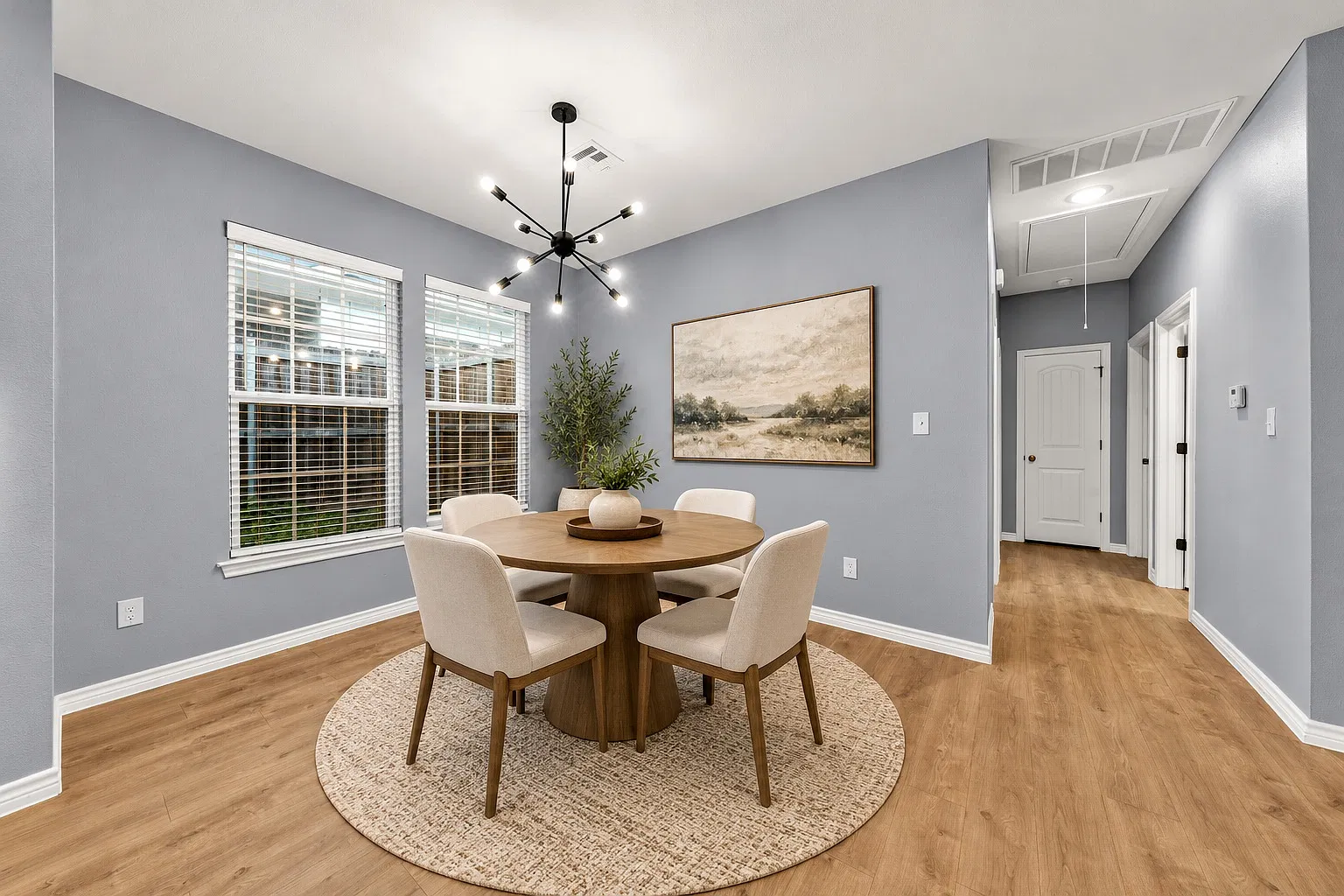 3 bed, 1269 sqft, $1,550 — Photo 2