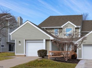 41 Stryker Ct, Bridgewater, NJ 08807