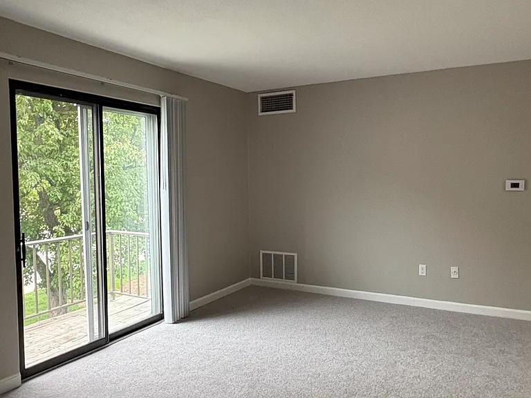 57 Village Brook Ln #5 — Photo 9