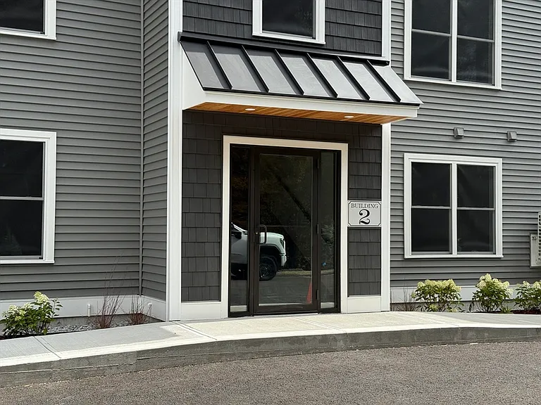 251 Sladen St #105 — Photo 20