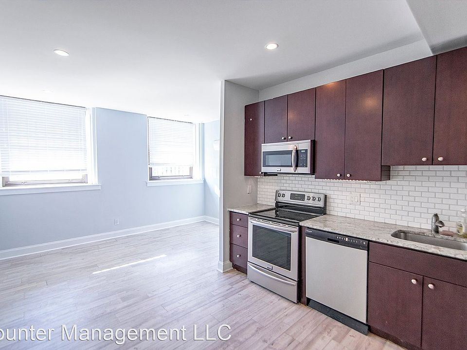 1st image of 427 Monroe St #8305107