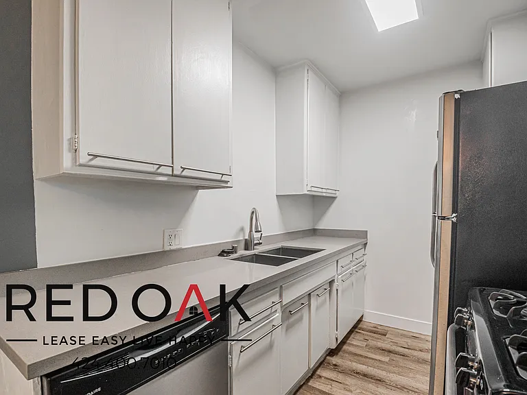 735 Locust St #6 — Photo 9