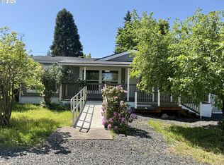 373 Hayhurst Rd, Yoncalla, OR 97499