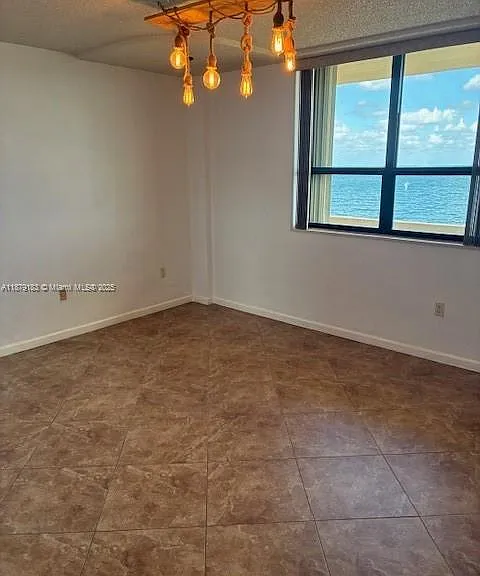 10185 Collins Ave #917 — Photo 7