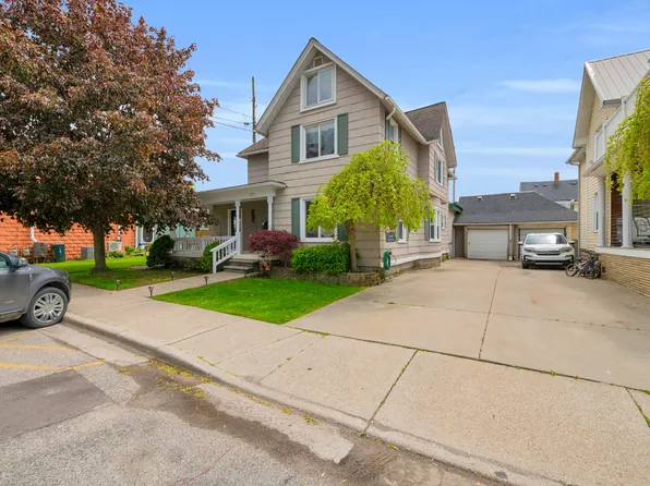 121 Washington St, Marine City, MI