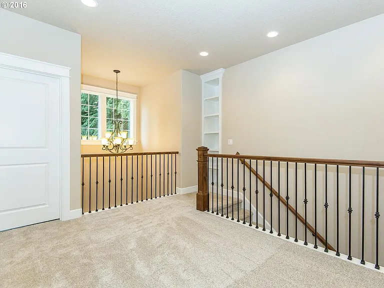 1742 NW Saltzman Rd — Photo 14