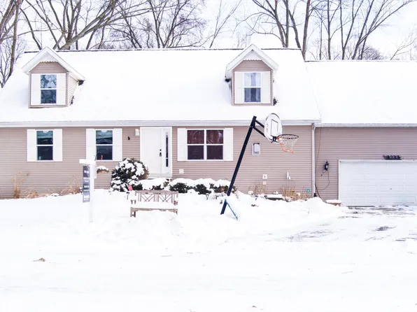 3233 Chenoa St, Commerce Township, MI 48382