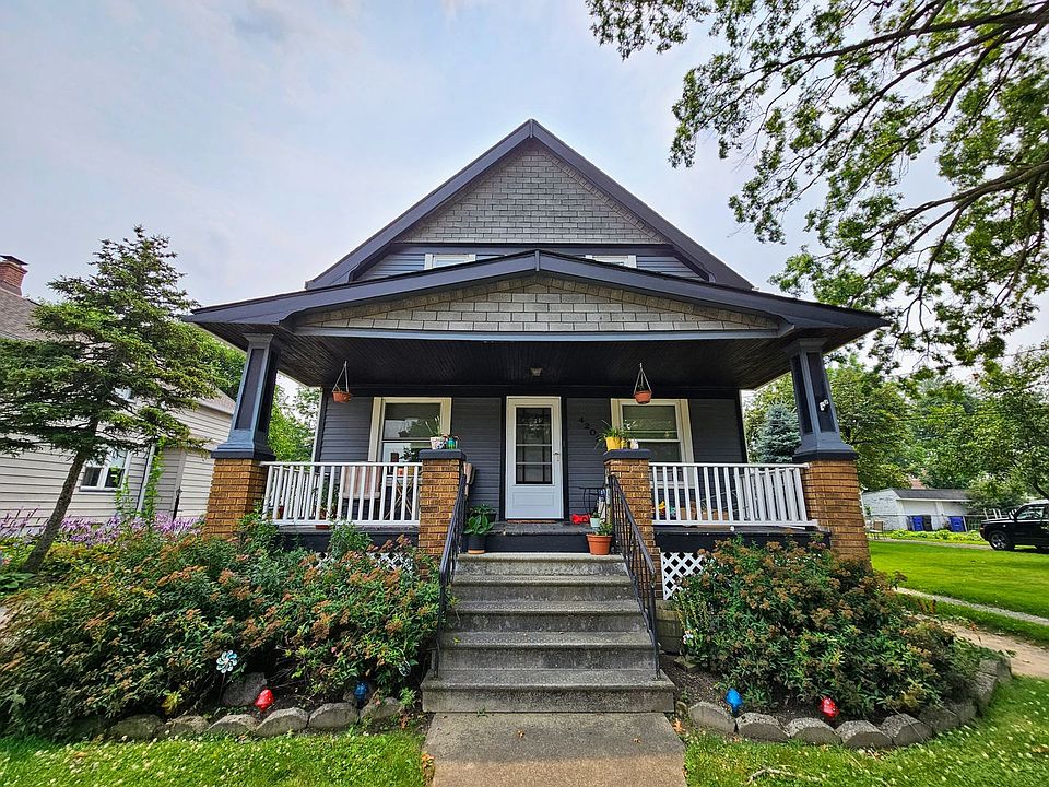 1st image of 4209 Stickney Ave