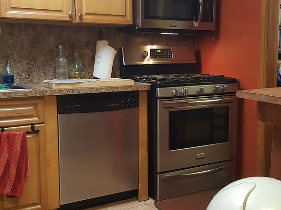 3rd image of 663 Park Ave #1