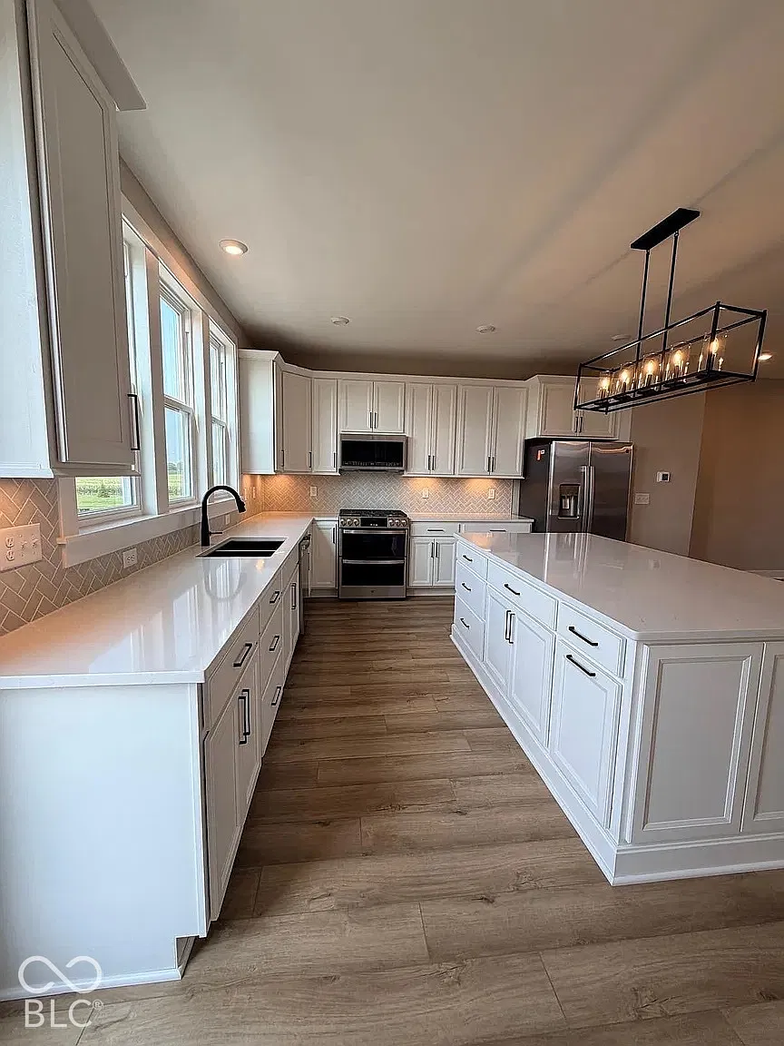 3 bed, 3.5 bath, 2144 sqft, $2,450 — Photo 4