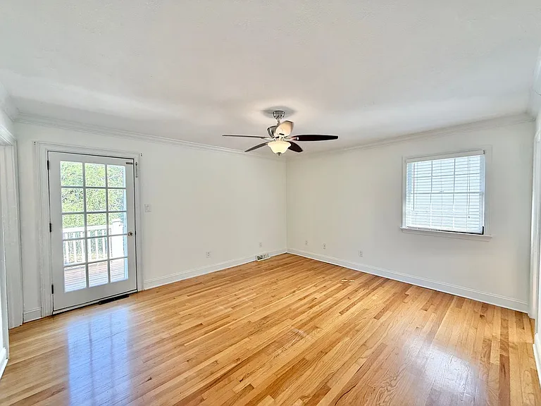 1402 Hedgelawn Way — Photo 10