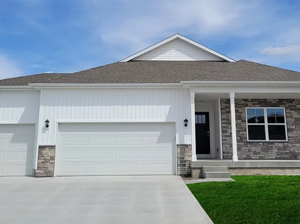 15116 Ironwood Ln, Grimes, IA 50111