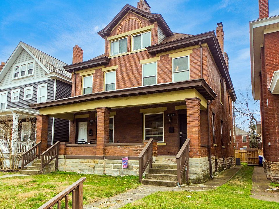 1st image of 1705 Oak St #1705