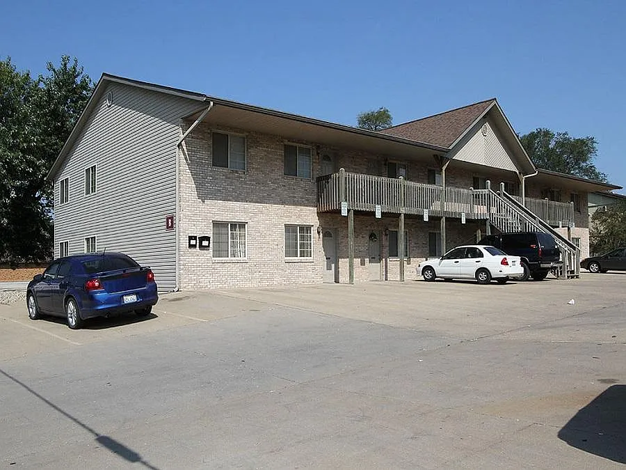 Cedar Pointe — Photo 3