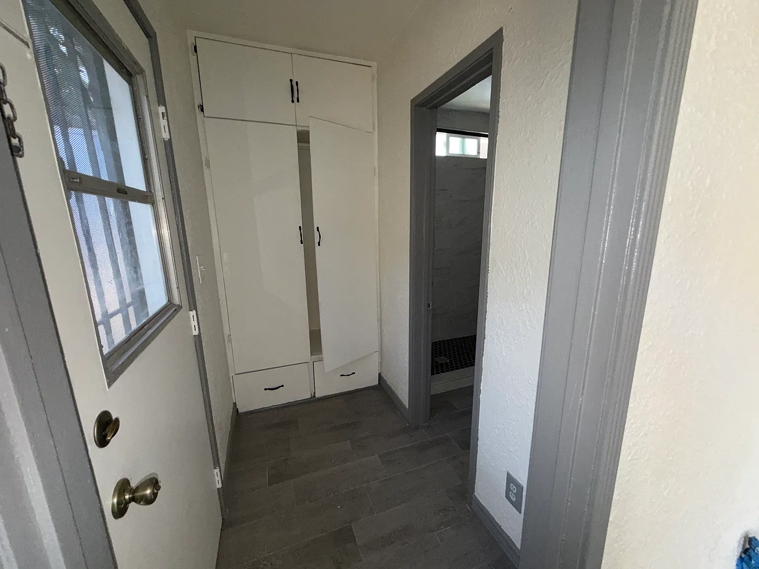 Studio, 366 sqft, $1,700 — Photo 3