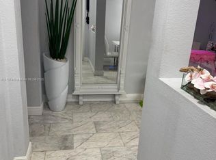 4301 SW 160th Ave APT 215, Miramar, FL 33027
