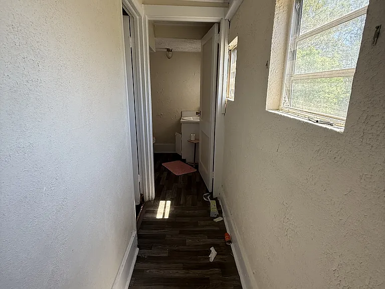 1011 Roundabout Rd — Photo 11