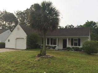 158 Woodlake Dr, Murrells Inlet, SC 29576
