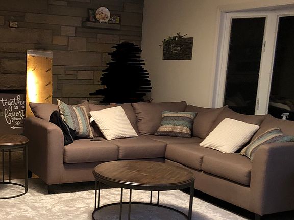 5th image of 1414 Viewmont Dr