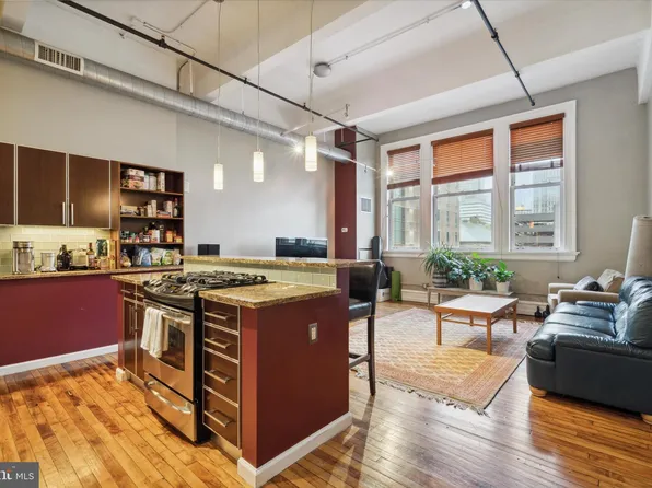 1228 Arch St #7C, Philadelphia, PA 19107