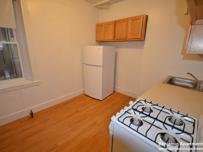 1810 Commonwealth Ave #17 — Photo 2