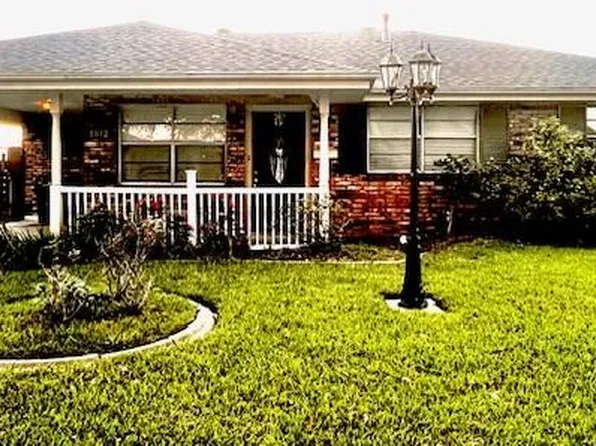 1032 Michael St, Marrero, LA 70072