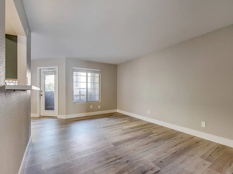 2750 S Durango Dr — Photo 13