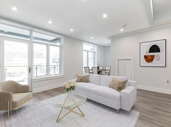 33-64 11th St #3, Astoria, NY 11106