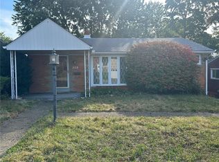 323 Livingston Rd, West Mifflin, PA 15122