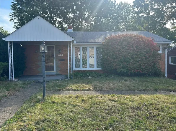 323 Livingston Rd, West Mifflin, PA 15122