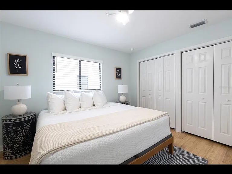 818 W Plymouth St — Photo 6