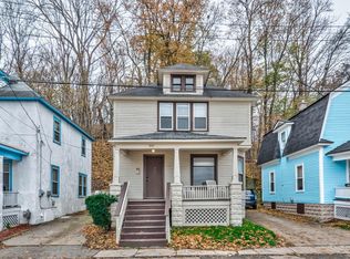 951 Bellevue Pl, Kalamazoo, MI