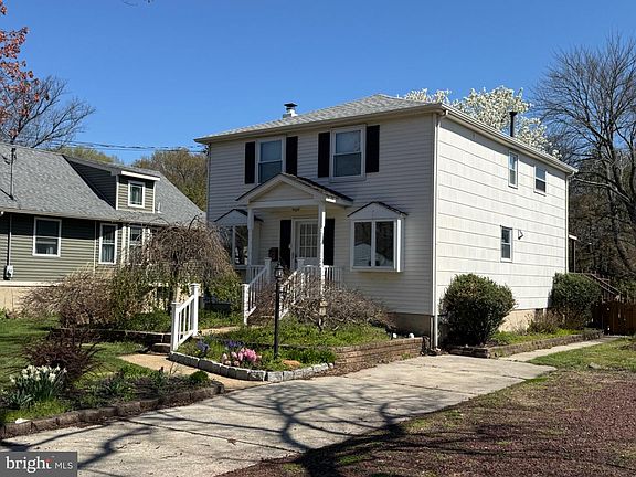 2nd image of 431 N Forklanding Rd